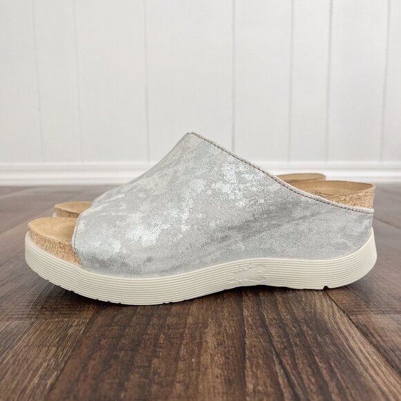Fly London Wigg Wedge Sandal Leather Slip On Metallic US Size 7-7.5 EU 38 Silver - Picture 2 of 13